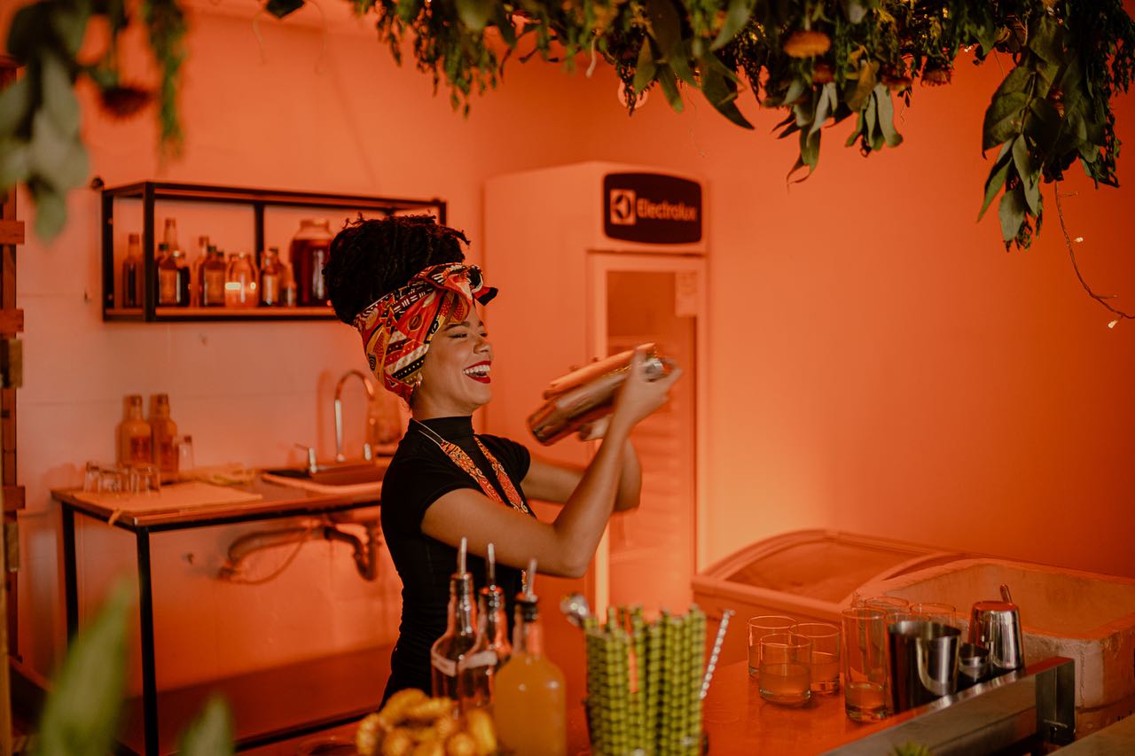 Bartender en el Gastrobar